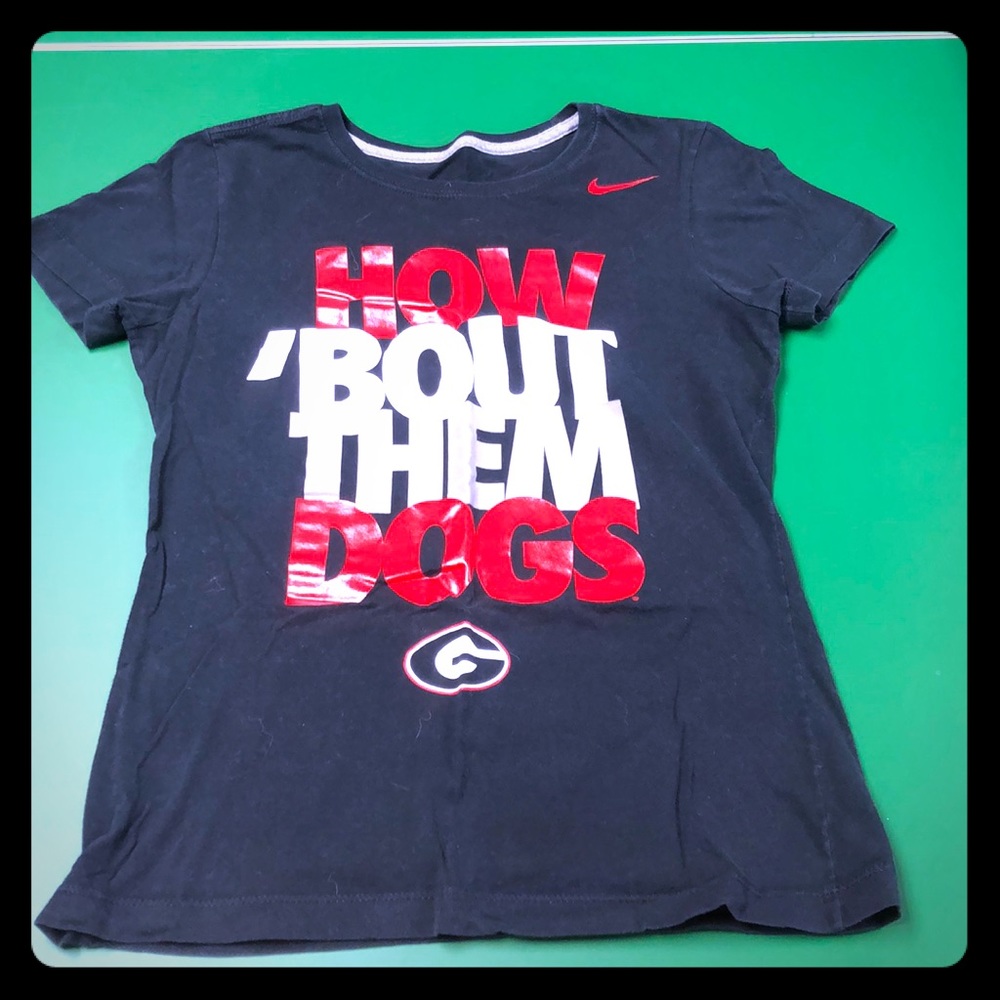 T-shirt Nike how about them dogs Georgia